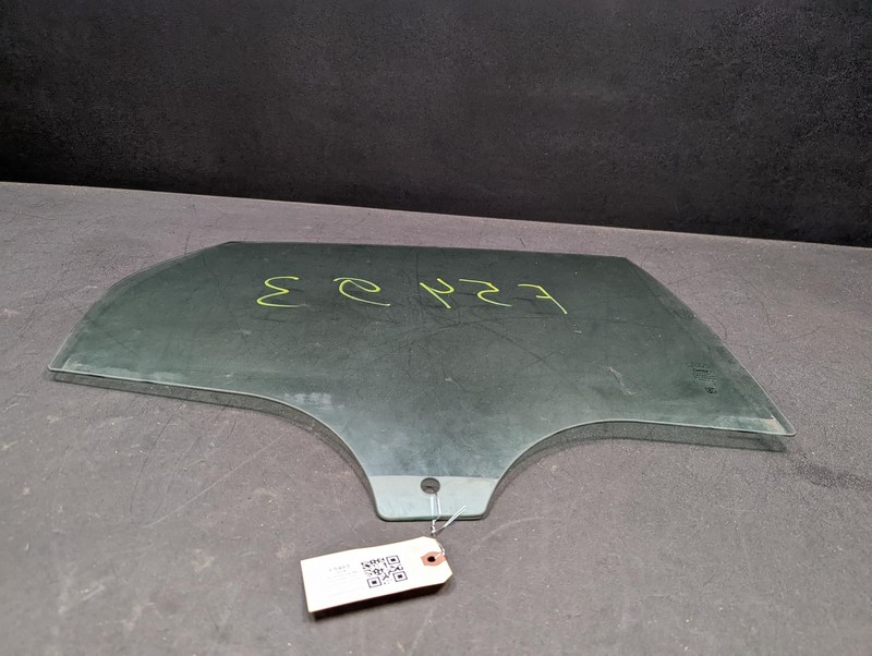 Rear Right Door Window Glass 2018 Ford Focus CP9Z-5825712-A 2012 2013 2014- 2017