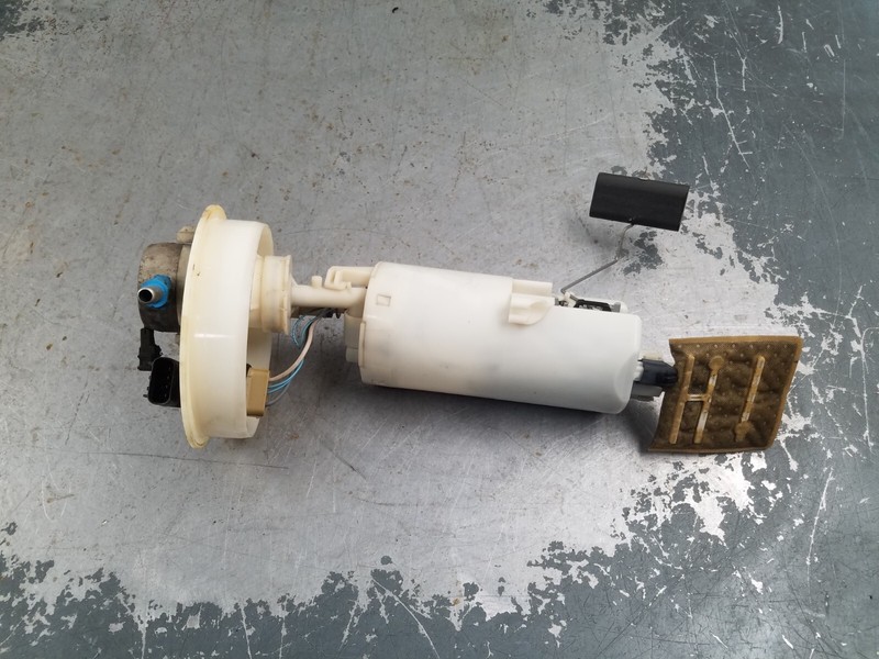 2004 Dodge Neon SRT 4 SRT4 Fuel Pump Sending Unit #1379 L2