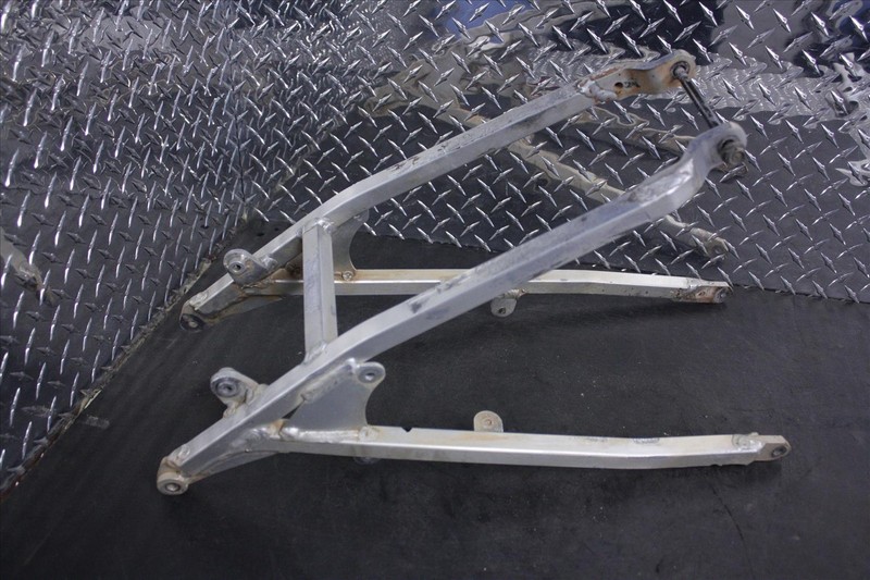 1998 SUZUKI RM 125 REAR SUB FRAME SUBFRAME BRACKET BRACE RM125 98