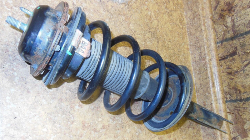 2005 Saturn Ion Left Front Strut Spring Suspension Shock Driver Side 2004 2006