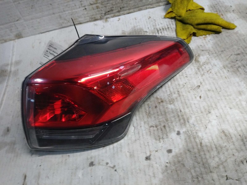 2017 Toyota RAV4 Right Tail Light Assembly White OEM 145878 Used 134K Miles