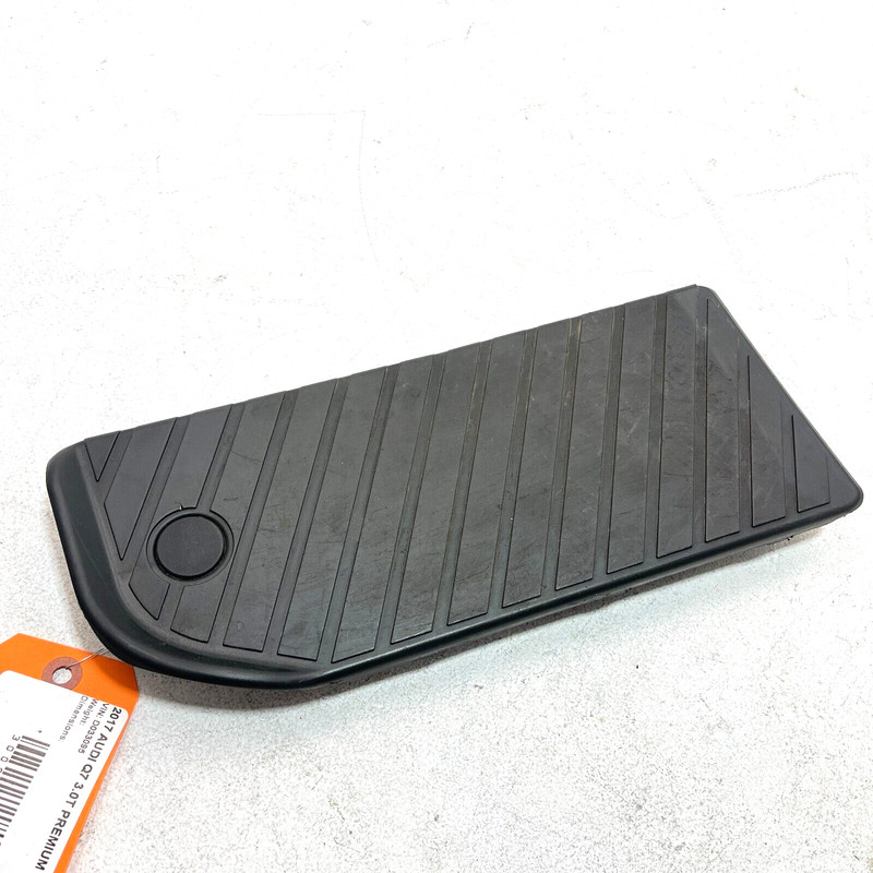 Front Left Foot Rest Dead Pedal Pad Cover AUDI Q7 2017-2019 OEM