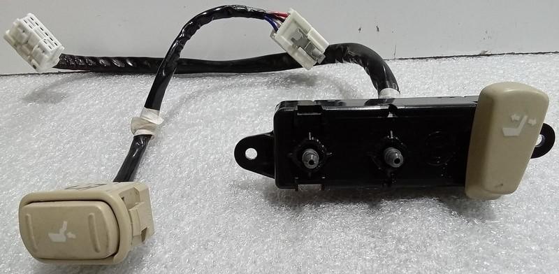 2006-2008 Infiniti FX35 Front Left Side Power Seat Adjust Switch and Lumbar Beig