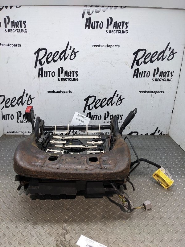 14-19 Silverado Electronic Front Driver Side Left LH Seat Track Frame AN3 171703
