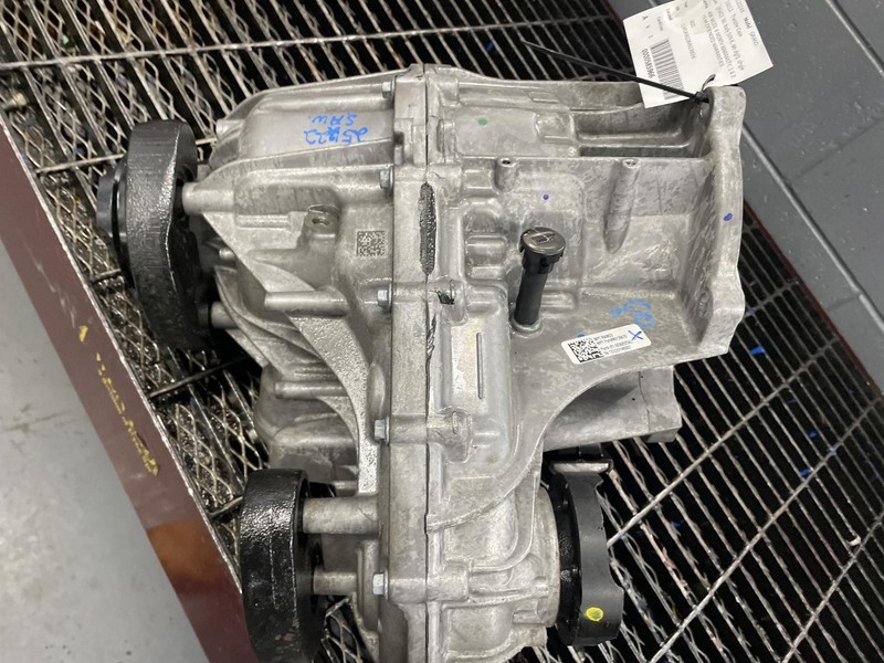 21 JEEP GRAND CHEROKEE WL body single speed Transfer Case AWD 48k miles