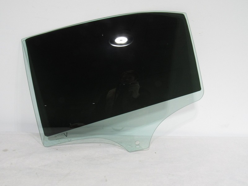19-23 Mercedes A35 V177 2021 Rear Left Driver Door Window Glass :A