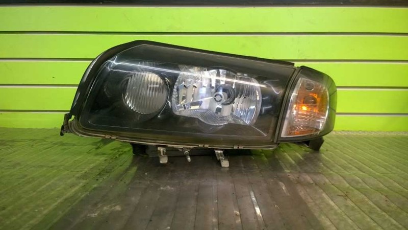 05 VOLVO S80 2.5L TURBO AT DRIVER LEFT HEADLIGHT LAMP OEM 1279-42