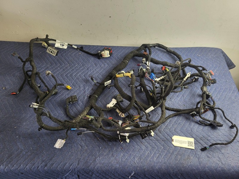 Used Oem Ford Dashboard Main Wiring Harness for 2021-2023 Mustang Mach-E AWD