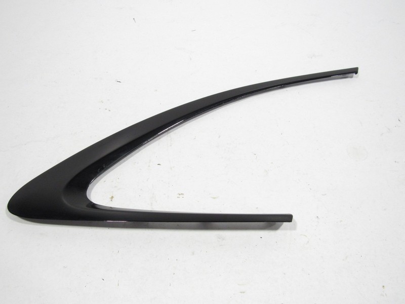 17-20 Jaguar F-Pace 2018 Rear Right Pass Quarter Door Window Molding Trim |:Y