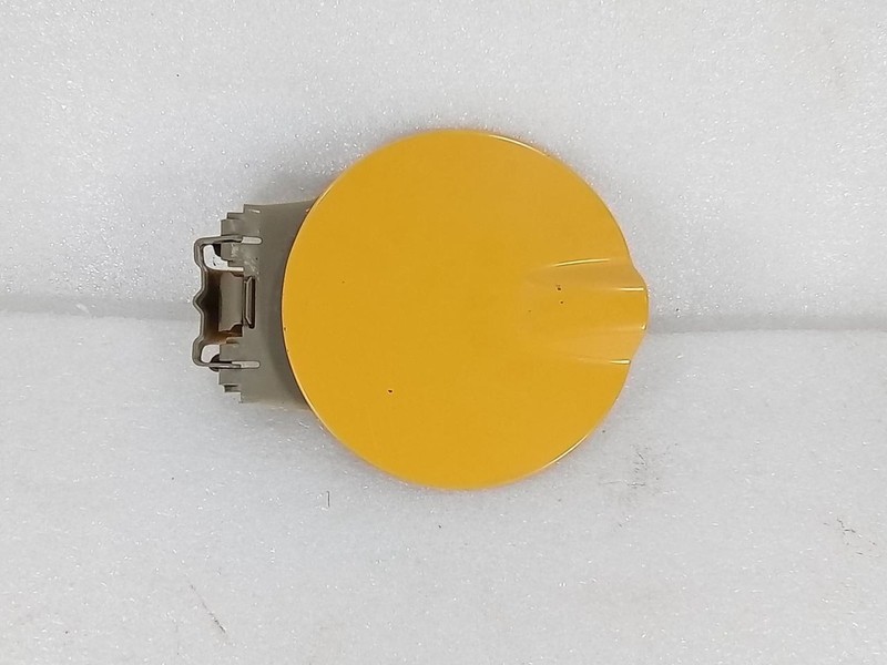 2004-2012 Chevrolet Colorado Fuel Gas Door Lid Cover Yellow 10385417
