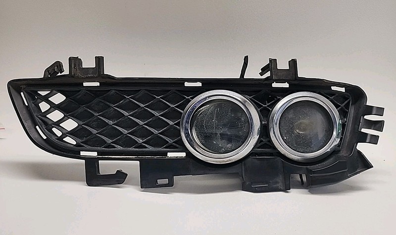 10-13 Mercedes W207 E350 Front Right Bumper Fog light Grill Grille Cover OEM RH