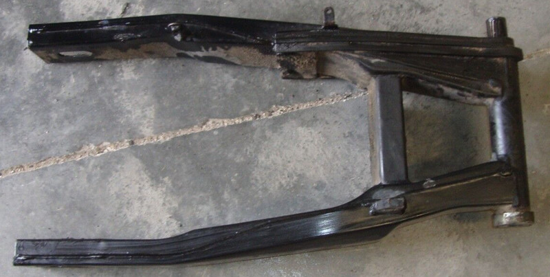 1995 Yamaha FZR600 FZR 600 R FZR600R Rear Back Swingarm Swing Arm Pivot 95