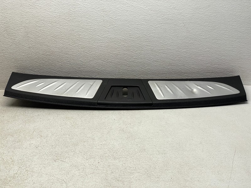 2017-2020 BUICK ENVISION REAR LIFTGATE SILL SCUFF PLATE COVER TRIM OEM LOT737