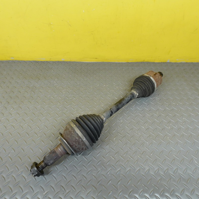 2019-2020 GMC SIERRA 1500 Front Axle Shaft Left Right Oem 84477199