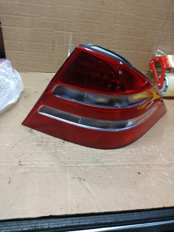 Used Right Tail Light Assembly fits: 2001 Mercedes-benz Mercedes s-class 220 Typ