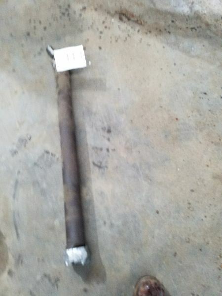 Rear Drive Shaft 4WD 5.2L Fits 96-98 GRAND CHEROKEE 182246