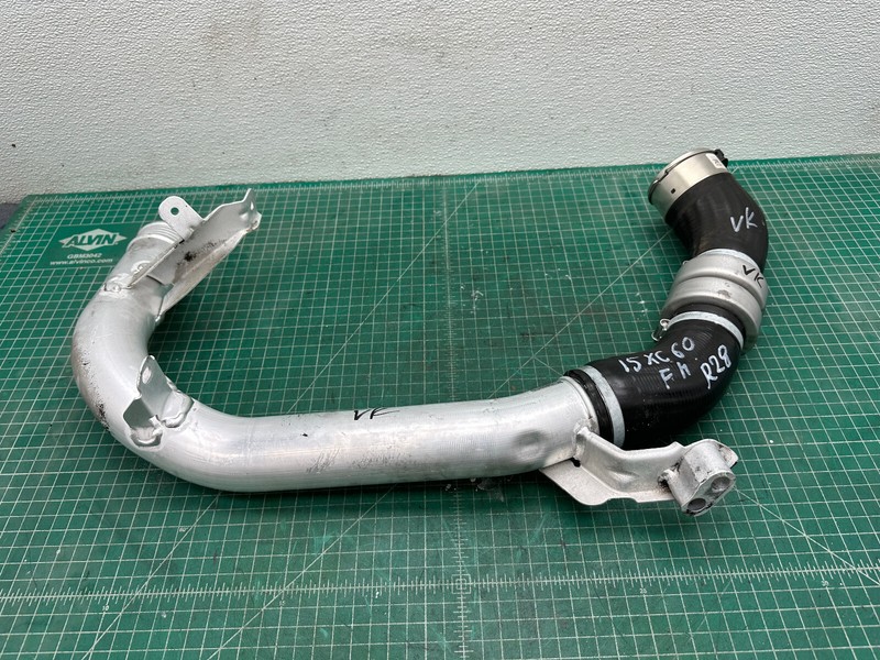 15-18 Volvo S60 T5 2.0L engine INTERCOOLER AIR DUCT INLET HOSE PIPE OEM