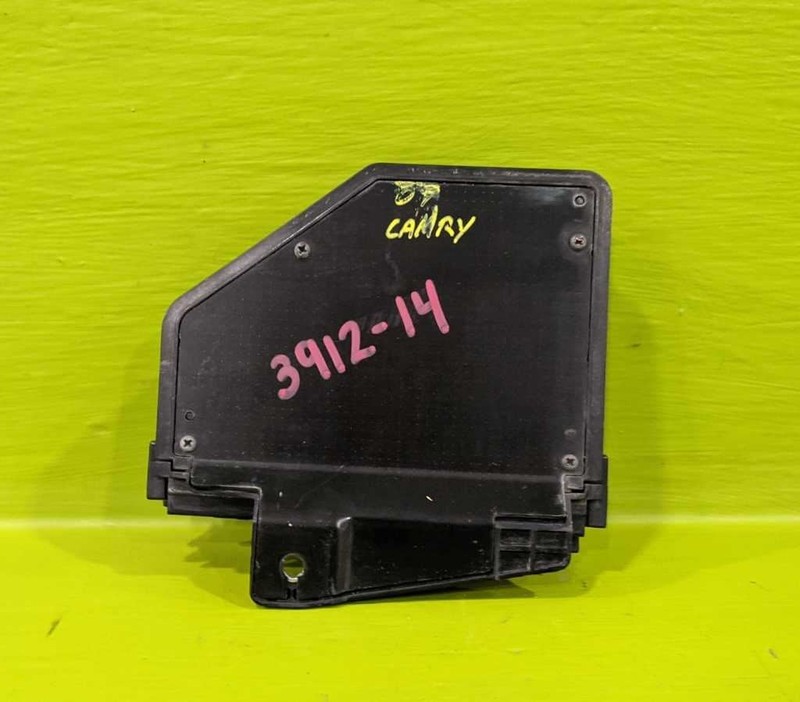 07 CAMRY FUSE JUNCTION BOX MODULE OEM 3912-14