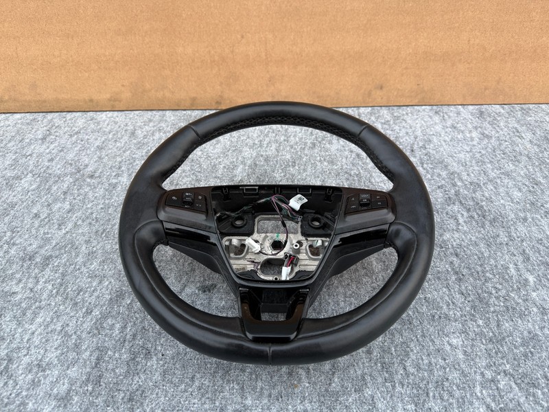 FORD MUSTANG MACH-E 2021-2025 OEM LEFT DRIVER WHEEL W/ SWITCHES LEATHER / BLACK