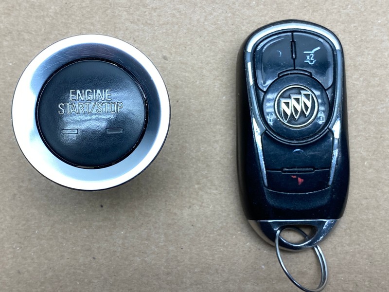 2016-2020 BUICK ENVISION IGNITION START STOP SWITCH KEY FOB SET OEM LOT737