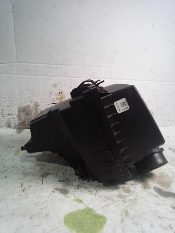 2019 Lincoln Nautilus Air Cleaner Assembly OEM K2G39600BC Used 90K Miles