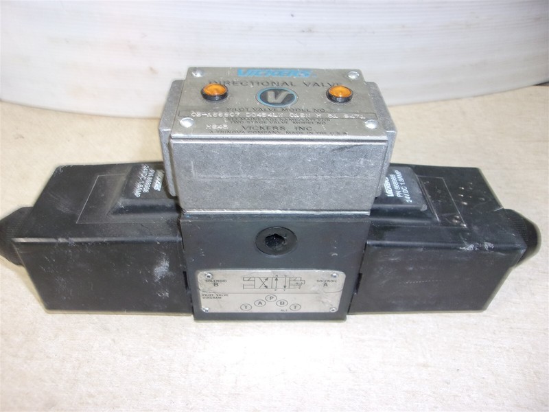 Vickers 02-155807 DG4S4LW 012N H.61 S471 868988X2 Assy *FREE SHIPPING*