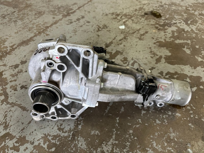 2020 Mitsubishi Eclipse Cross - TRANSFER CASE 74k miles. OEM