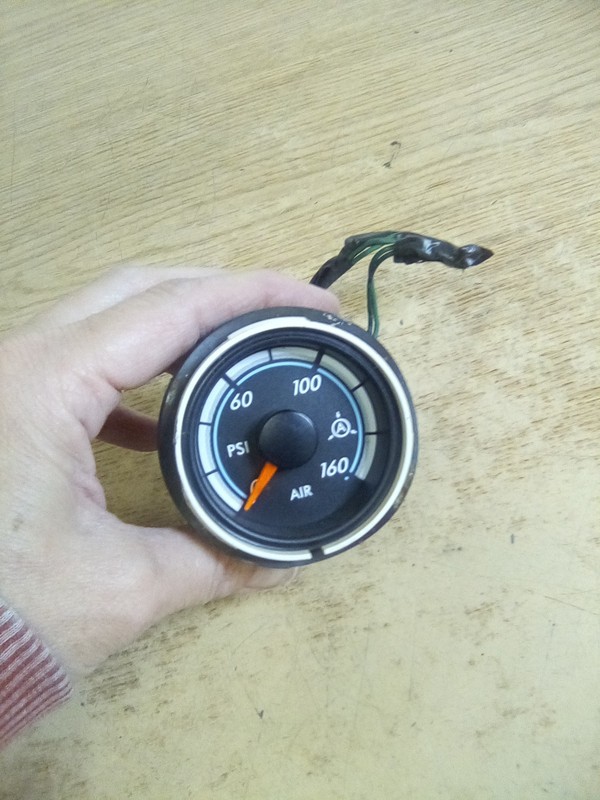 Freightliner A22-71047-000 Air Pressure Gauge "READ DESCRIPTION"