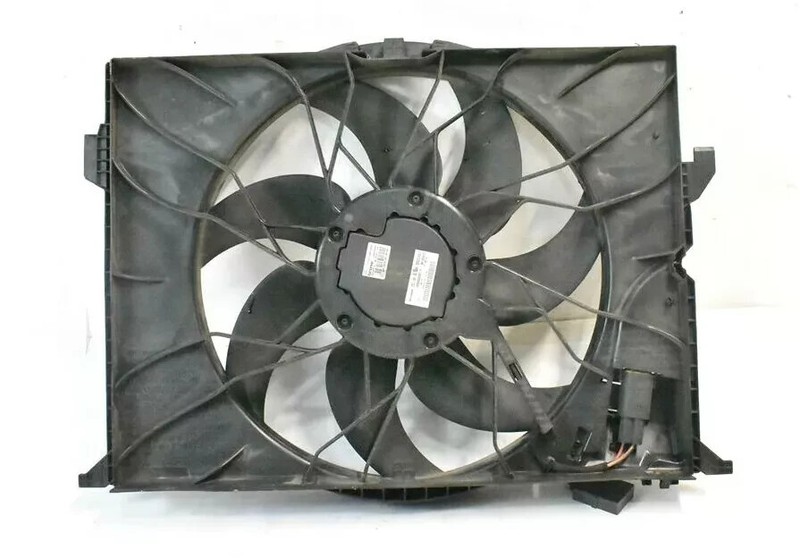 07-13 Mercedes S350 CL550 W221 Engine Cooling Fan Motor Assembly 2215001193 OEM