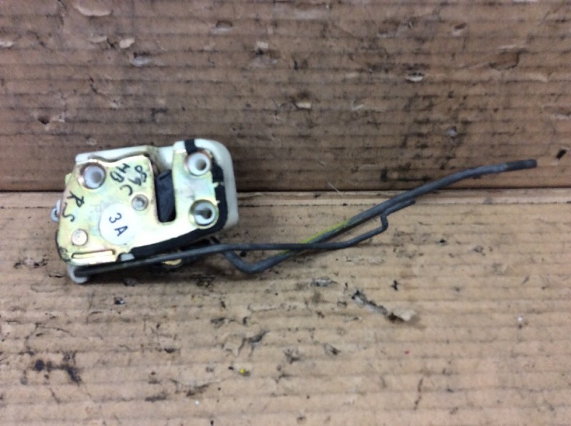 88 Honda CRX 2DR Coupe Right Door Latch Manual Lock Used OEM