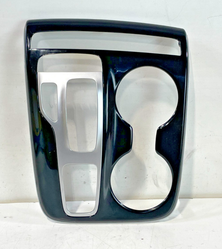 22-24 HYUNDAI TUCSON CENTER CONSOLE CUP HOLDER GEAR SHIFTER BEZEL 2.5L #103805