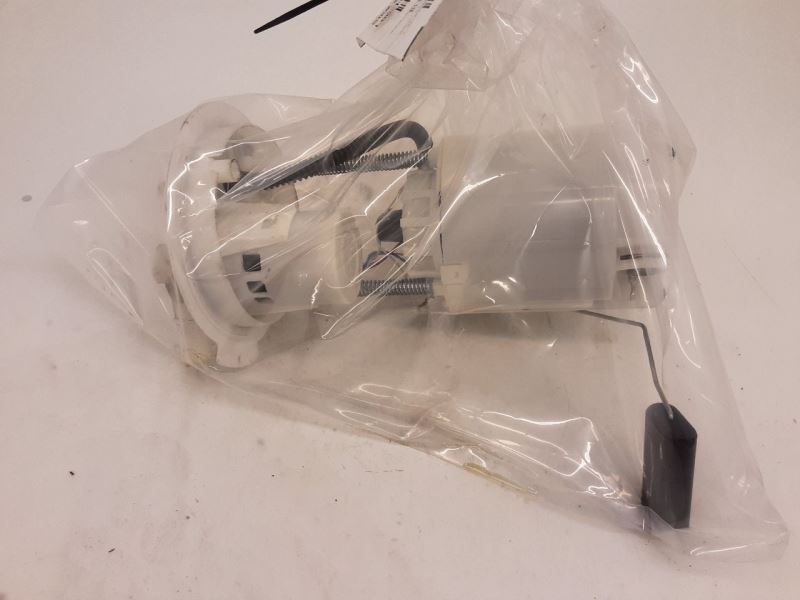 Fuel Pump Assembly Fits 17-20 SPARK 3321905