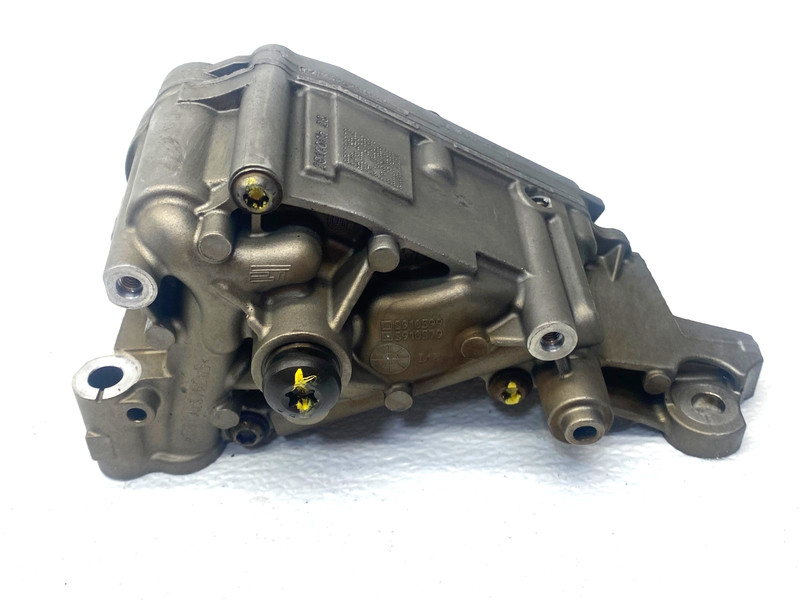 11-13 BMW 135i E88 N55 ENGINE MOTOR OIL PUMP OEM #A0.09