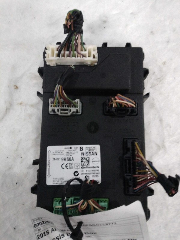 2016 Nissan Altima Body Control Module OEM 284B29HS1A Used 141k Miles
