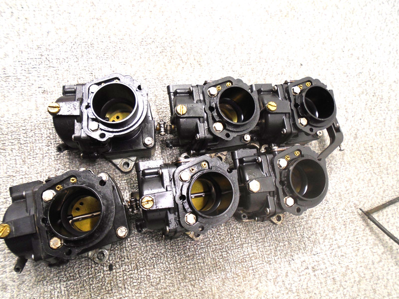 Upper & Lower Carburetors/Throttle Body Assy Evinrude Outboard 1996 200 Hp
