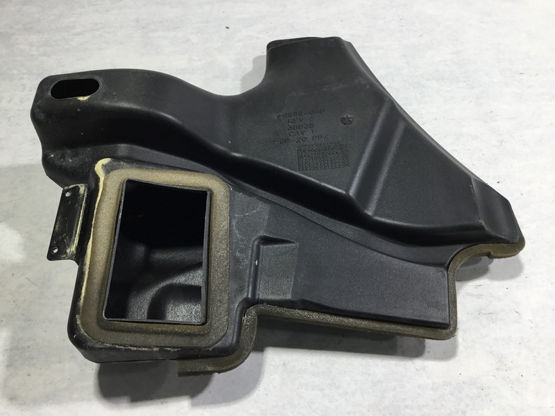 03-06 Dodge Viper SRT10 2005 Fresh Air Inlet Duct Plenum ;:Y