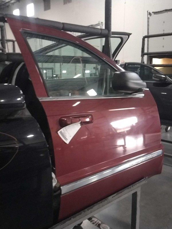 2007 Jeep Grand Cherokee Right Door Red - Used, 136K Miles, OEM Quality