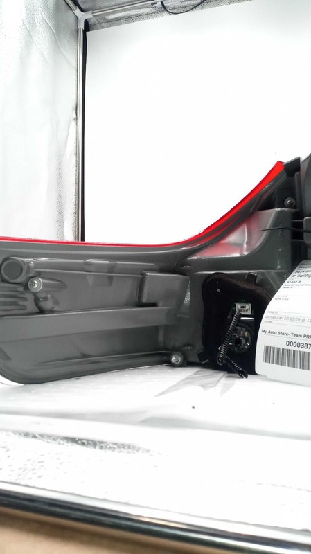 2014 Toyota Sienna Right Tail Light Assembly Grey OEM Used 137K Miles
