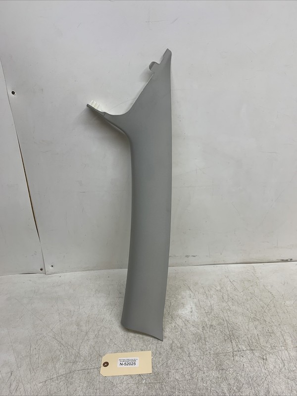 22-23 TESLA MODEL 3 A-PILLAR COVER INTERIOR FRONT RIGHT 1086241-01-L 4064 U22