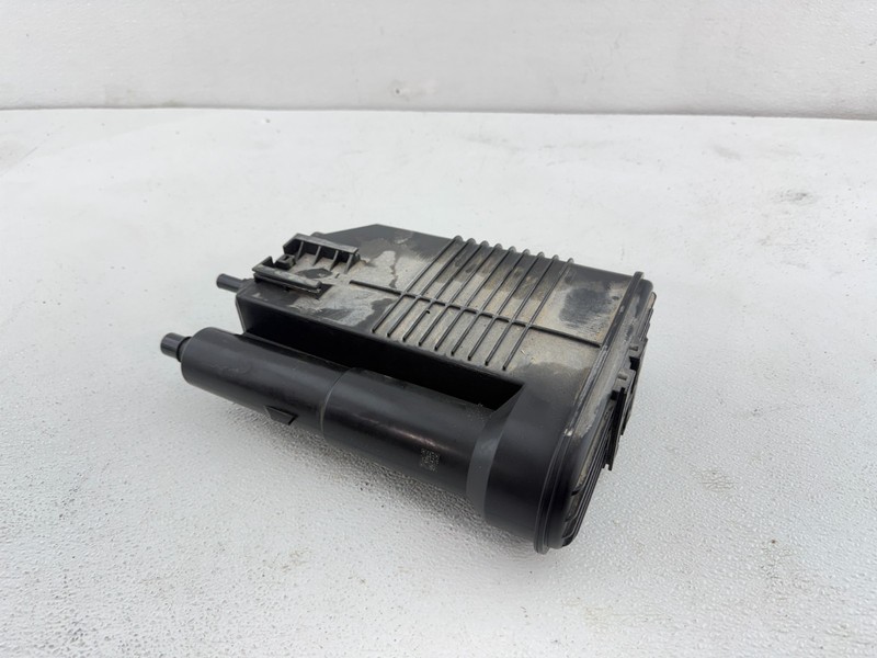 2017 - 2020 TOYOTA SIENNA FUEL VAPOR EVAPORATOR CHARCOAL CANISTER OEM