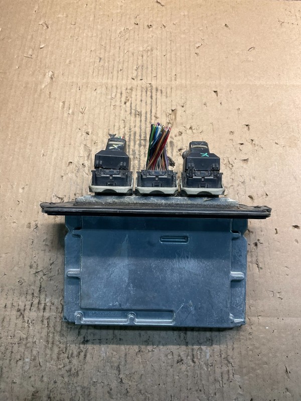 2004 Ford Explorer Engine Mountaineer Control Unit ECU Computer Module U9088 DG