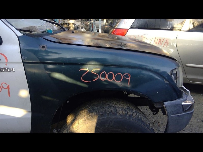 95-00 TOYOTA TACOMA PRERUNNER PASSENGER RIGHT FENDER DENTED