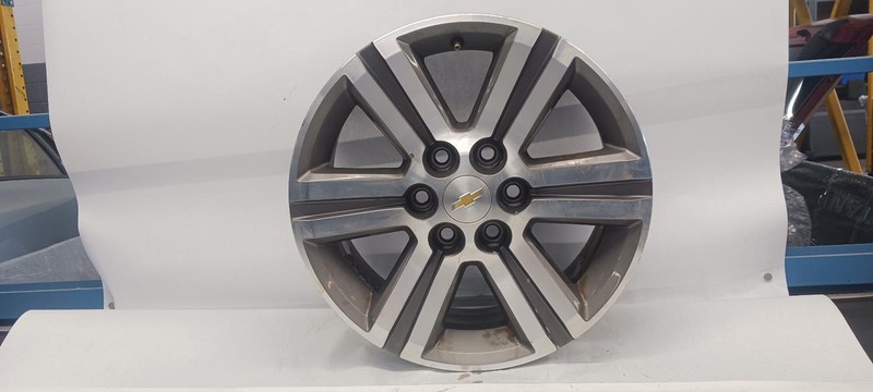 15-'17 CHEVROLET TRAVERSE Wheel 18x7-1/2 aluminum OEM
