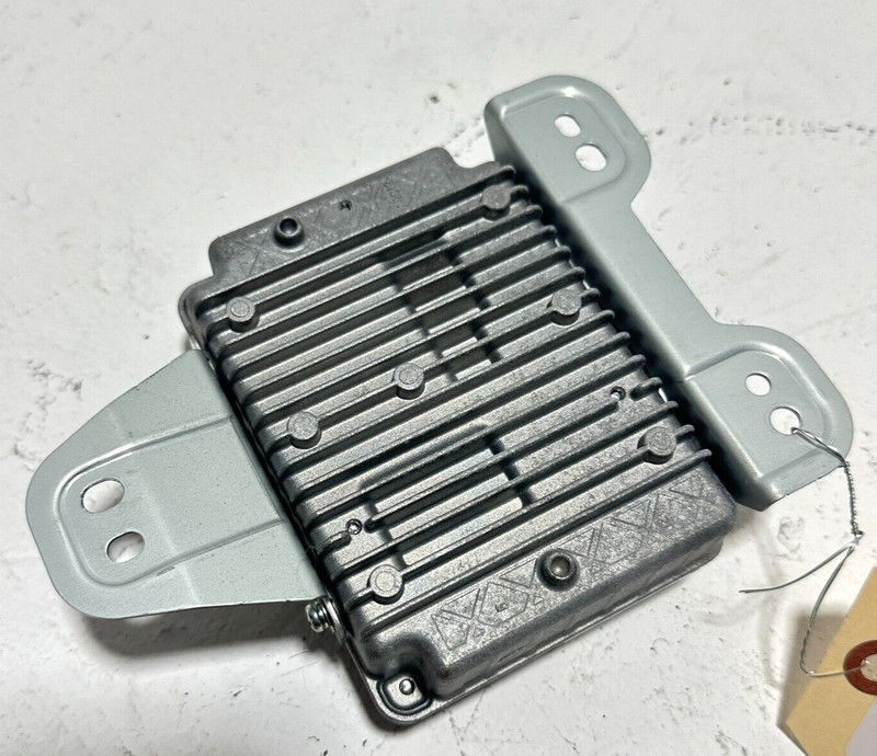 2013-2017 MERCEDES BENZ S550 AC DC POWER INVERTER CONTROL MODULE OEM