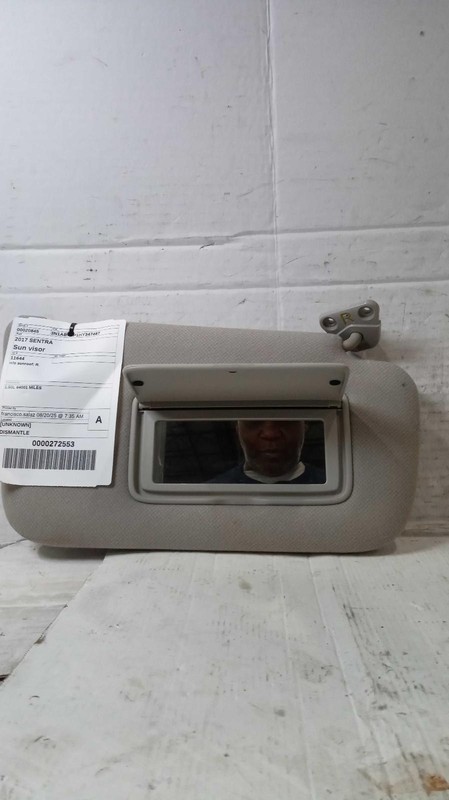 2017 Nissan Sentra Sun Visor White OEM Used 64000 Miles NJ25-20845-509410