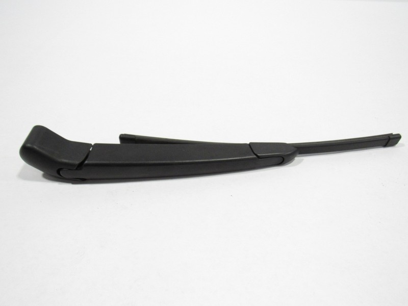 Maserati Levante Q4 2017 Rear Tailgate Back Windshield Wiper Arm 16-24 >#3