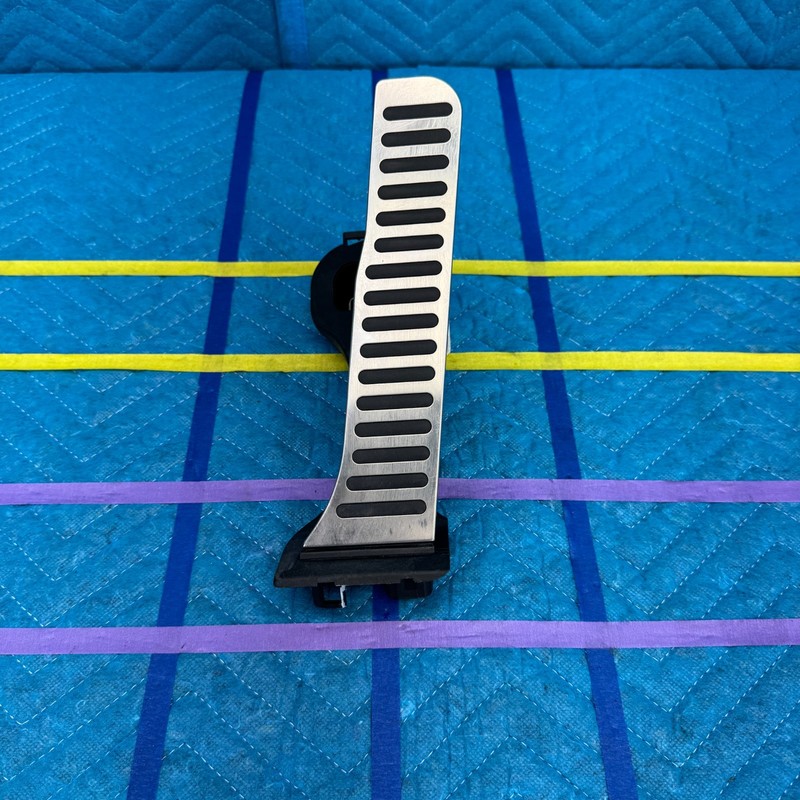 07–14 Audi TT Roadster Convertible Accelerator Pedal Electronic OEM 1K1723503N
