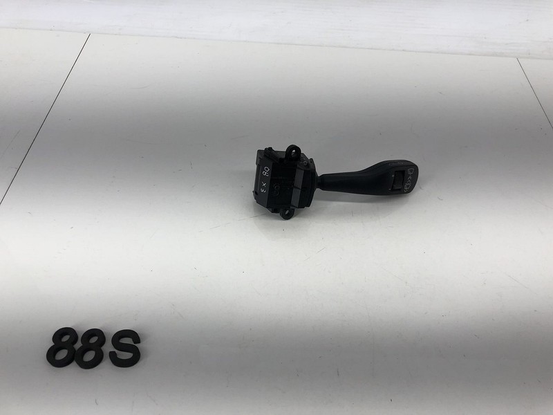 04-10 BMW X3 E83 STEERING COLUMN TURN SIGNAL LEVER SWITCH OEM