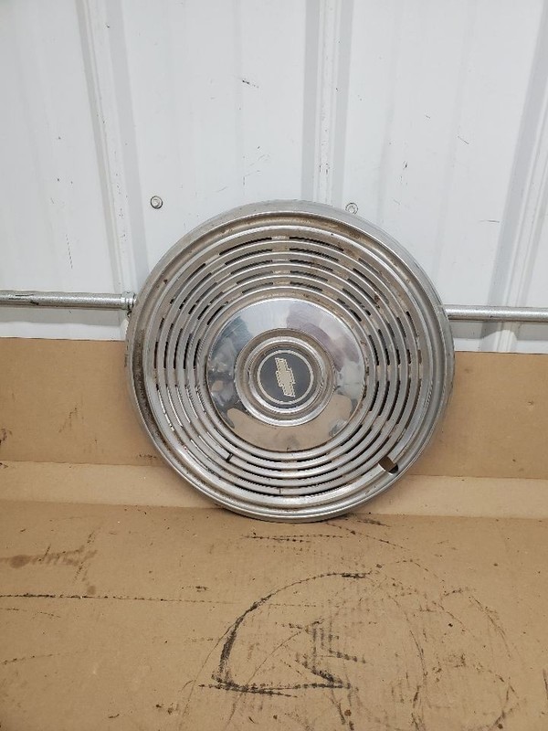 Wheel Cover HubCap Wire Type With Skirts Fits 70-71 MONTE CARLO 299071