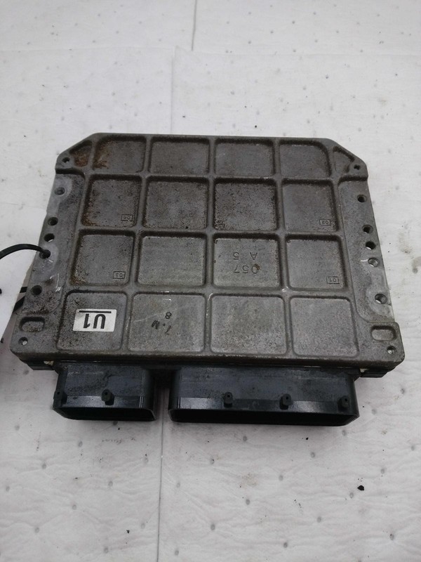 2010 Toyota Prius Engine Control Module ECM OEM 8966047301 Black 192K Miles